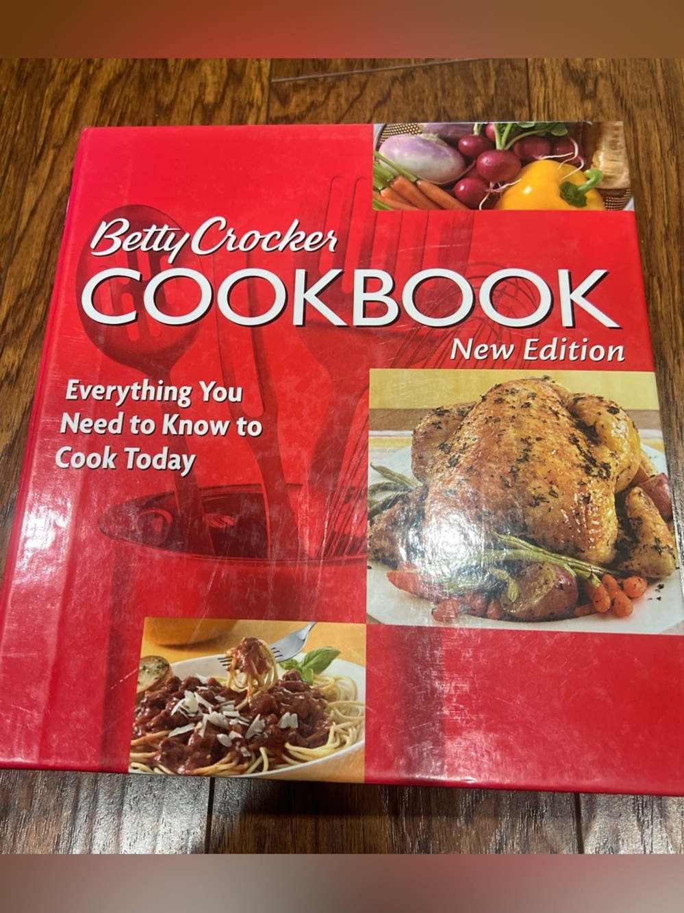 Betty Crocker Cookbook Red Hard Cover 5 Ring Y2K Vintage